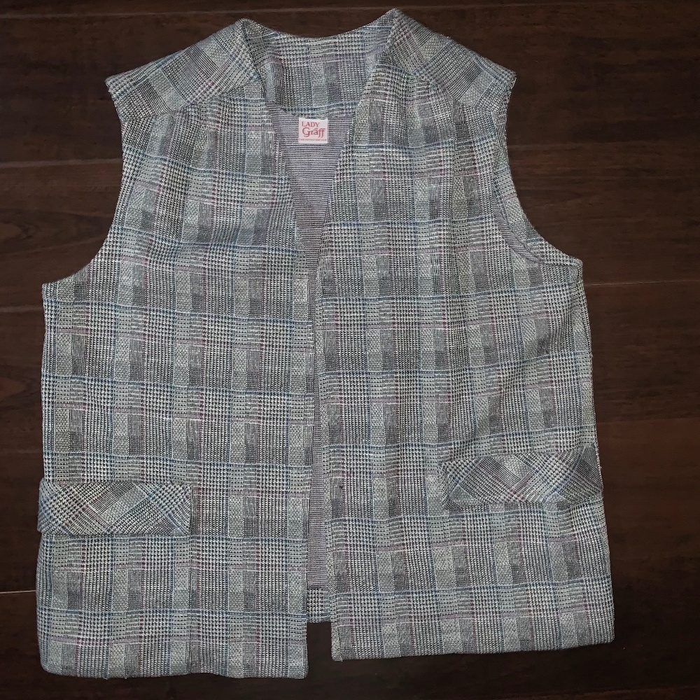 Lady Graff Buttonless Vest Size Medium